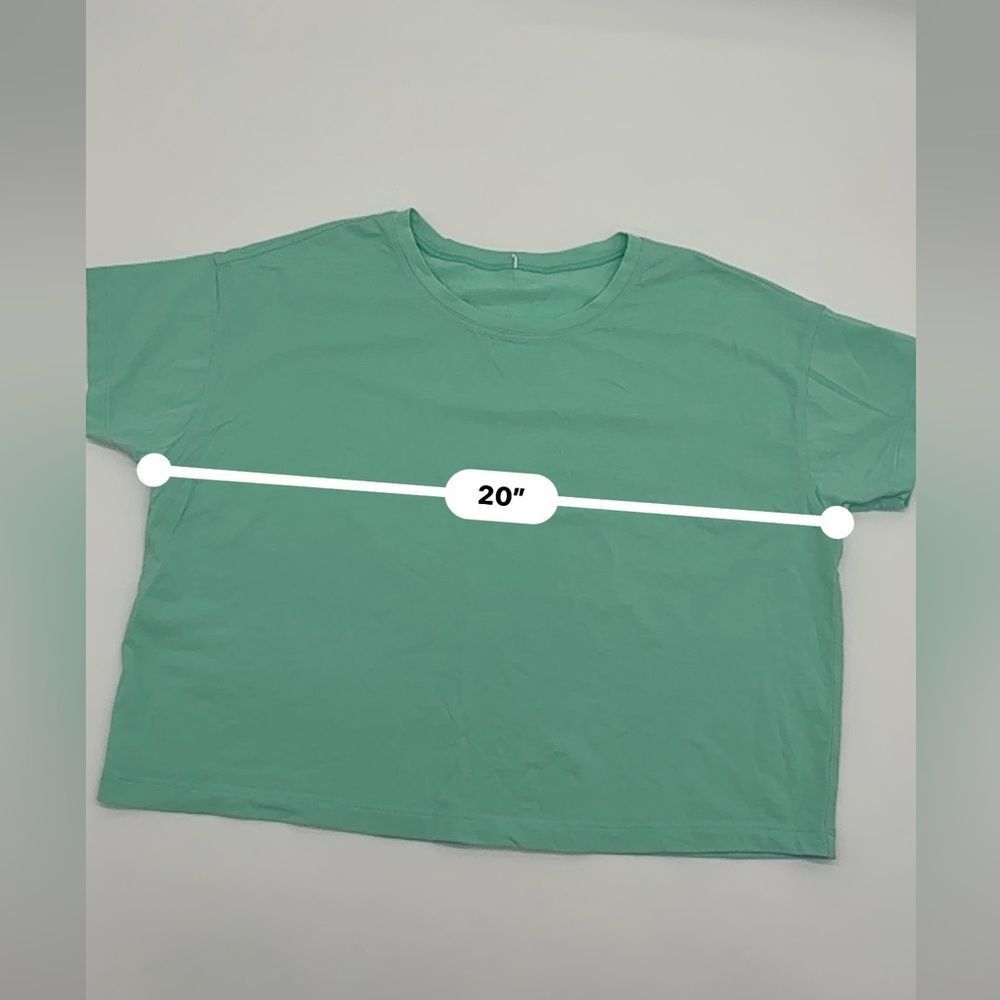 Lululemon Cropped Tee - Picture 5 of 9